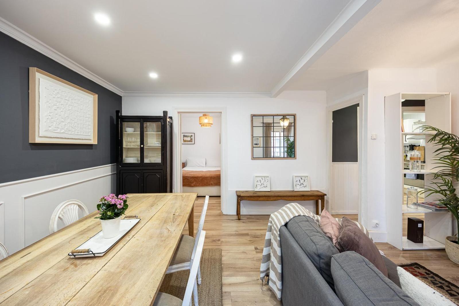 Vintage 3 Bdr Apartment Esplugues de Llobregat Εξωτερικό φωτογραφία